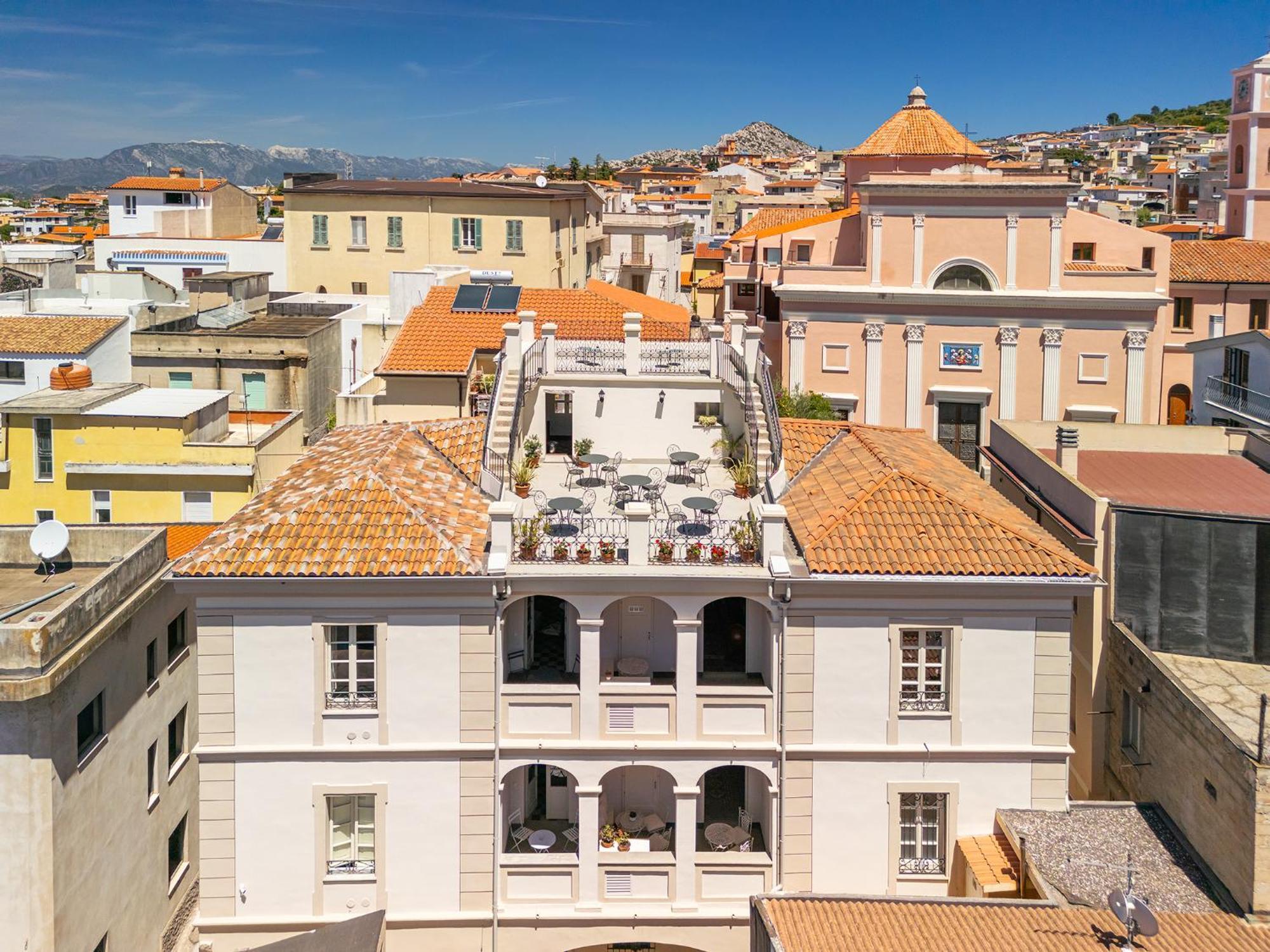 Palazzo Cherchi Dorgali Bagian luar foto